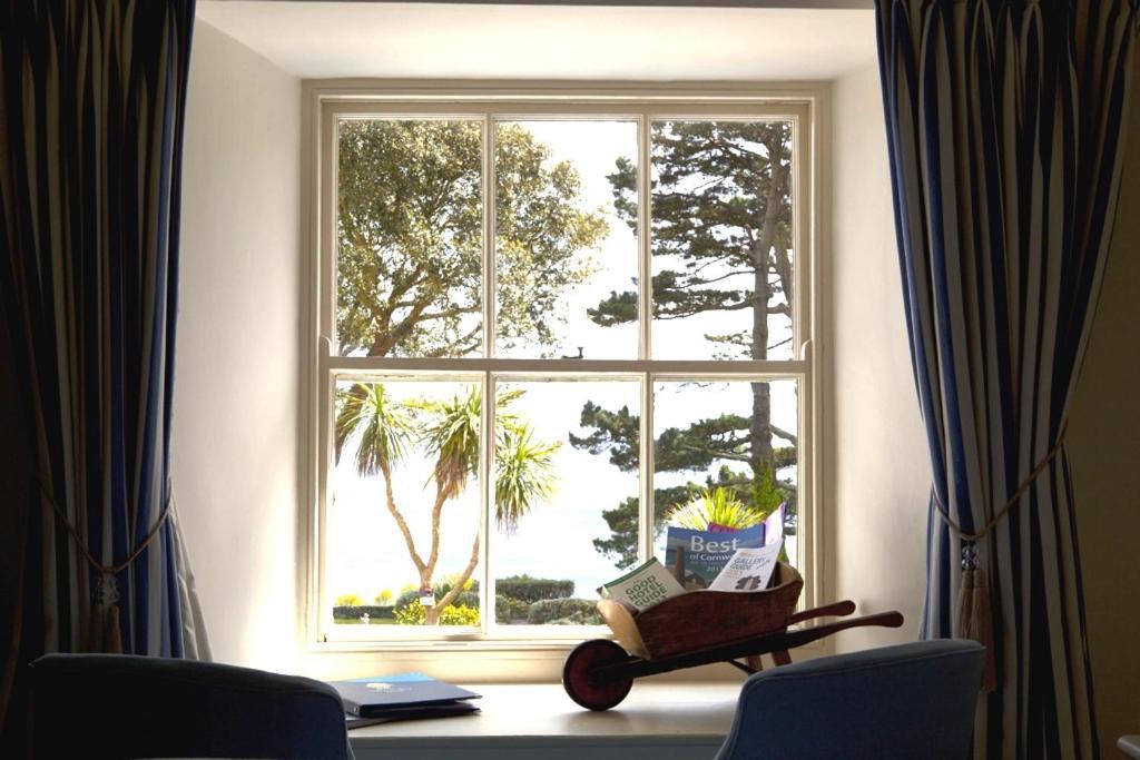 Bay Hotel, Looe Отель